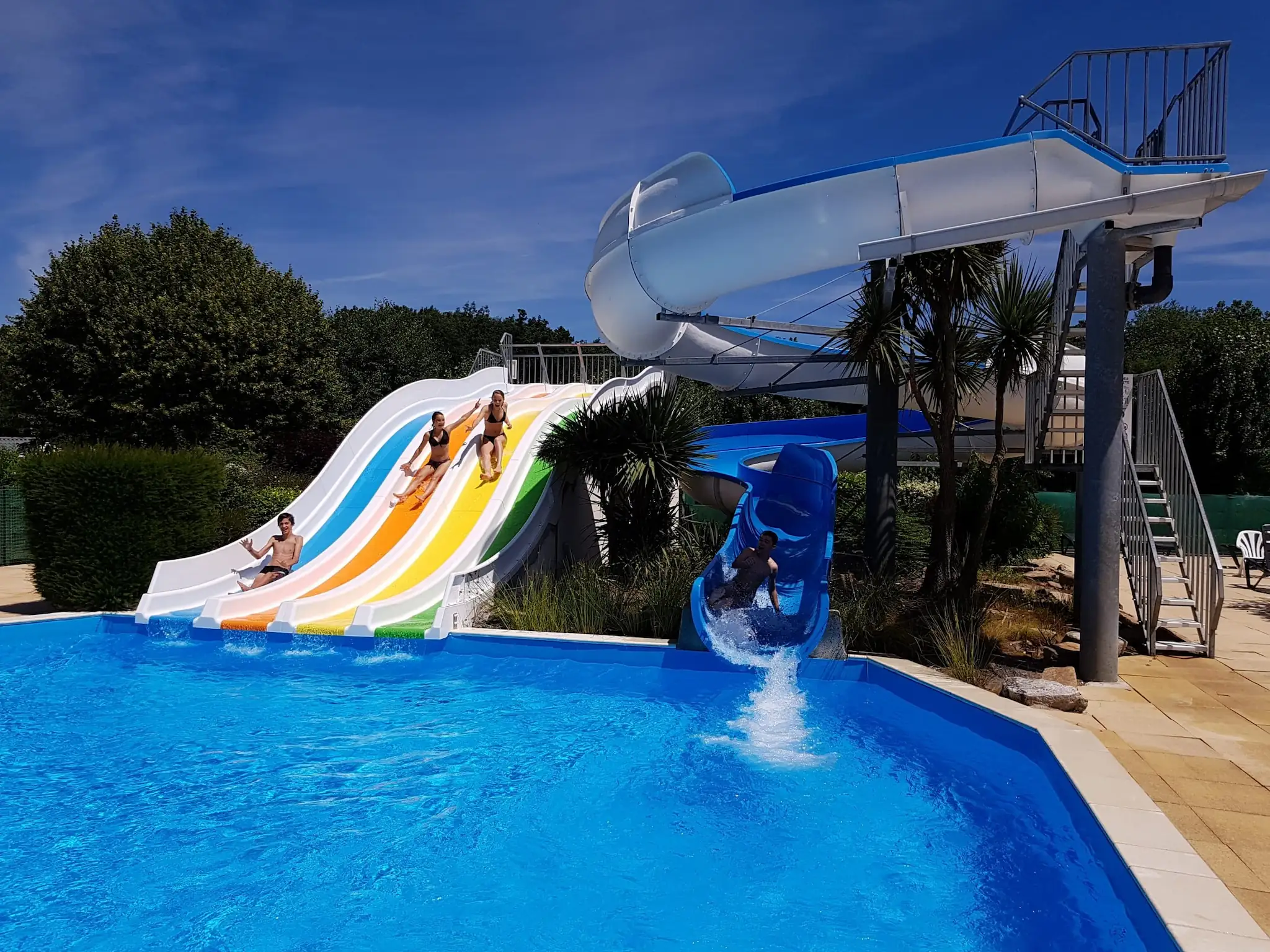 camping avec piscine dans le golfe du morbihan