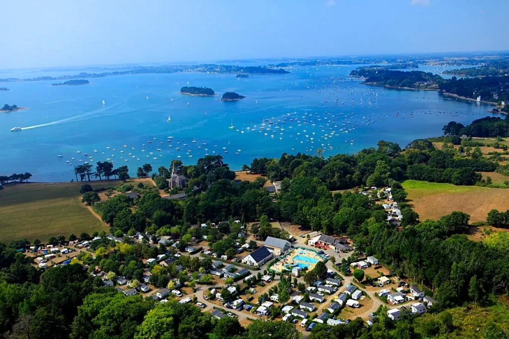 camping dans le morbihan avec piscine