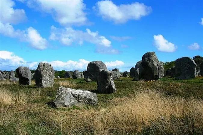 Les alignements de mégalithes de Carnac dans le Morbihan